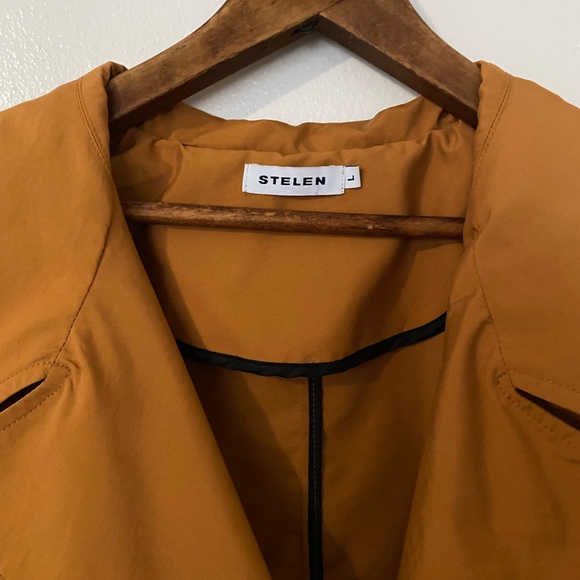 Stelen Lucy Trench - Picture 3 of 4